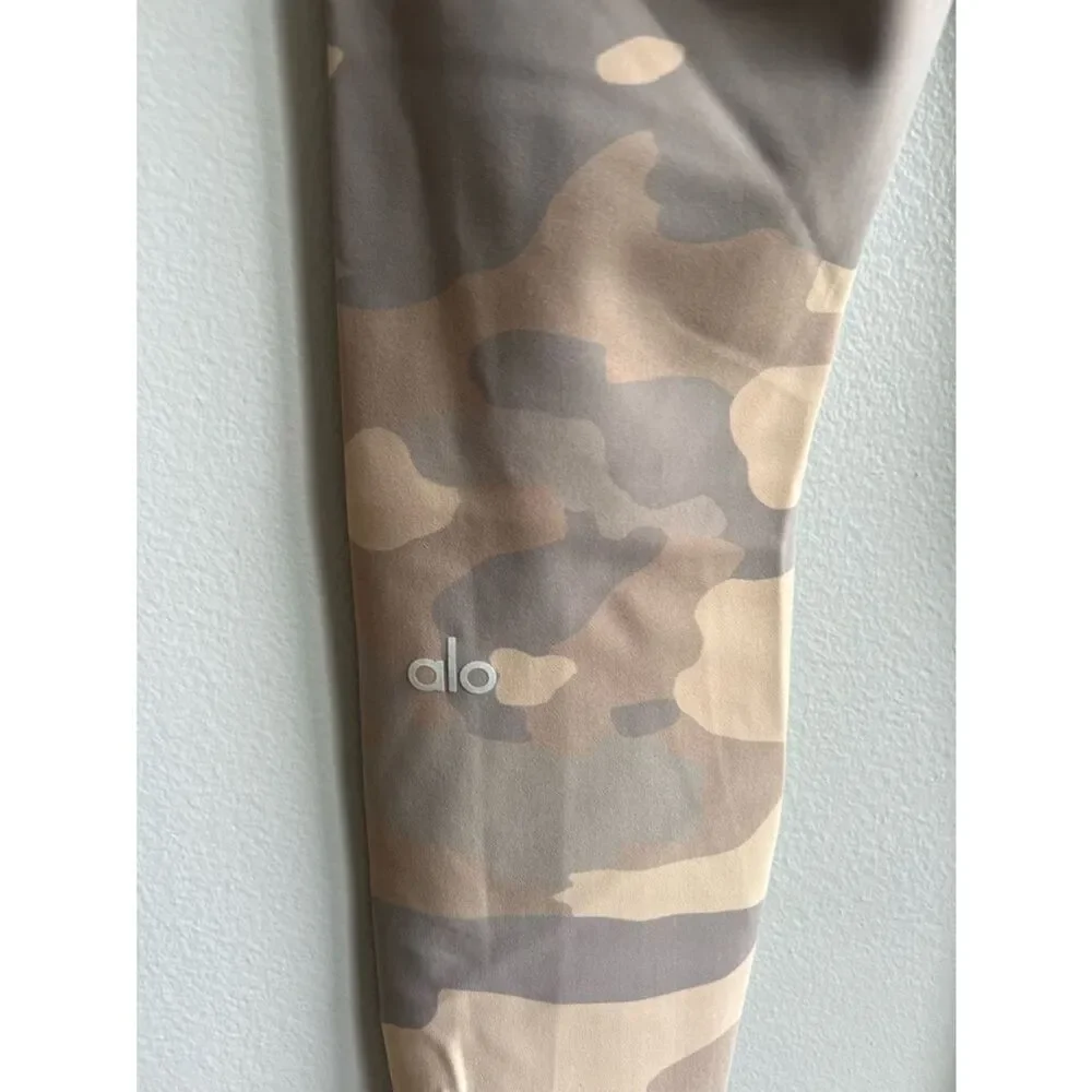 ALO Yoga Camo Leggings High Waist Brown and Tan Size XS